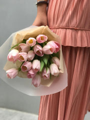 LA ATELIER SINGAPORE PTE LTD | Timeless Minimalist Tulips Hand-tied