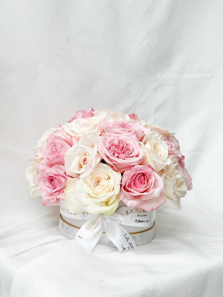 LA ATELIER SINGAPORE PTE LTD | Timeless Mono Ohara Roses in White Marble Bloombox