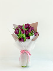 LA ATELIER SINGAPORE PTE LTD | Timeless Minimalist Moon Tulips Hand-tied